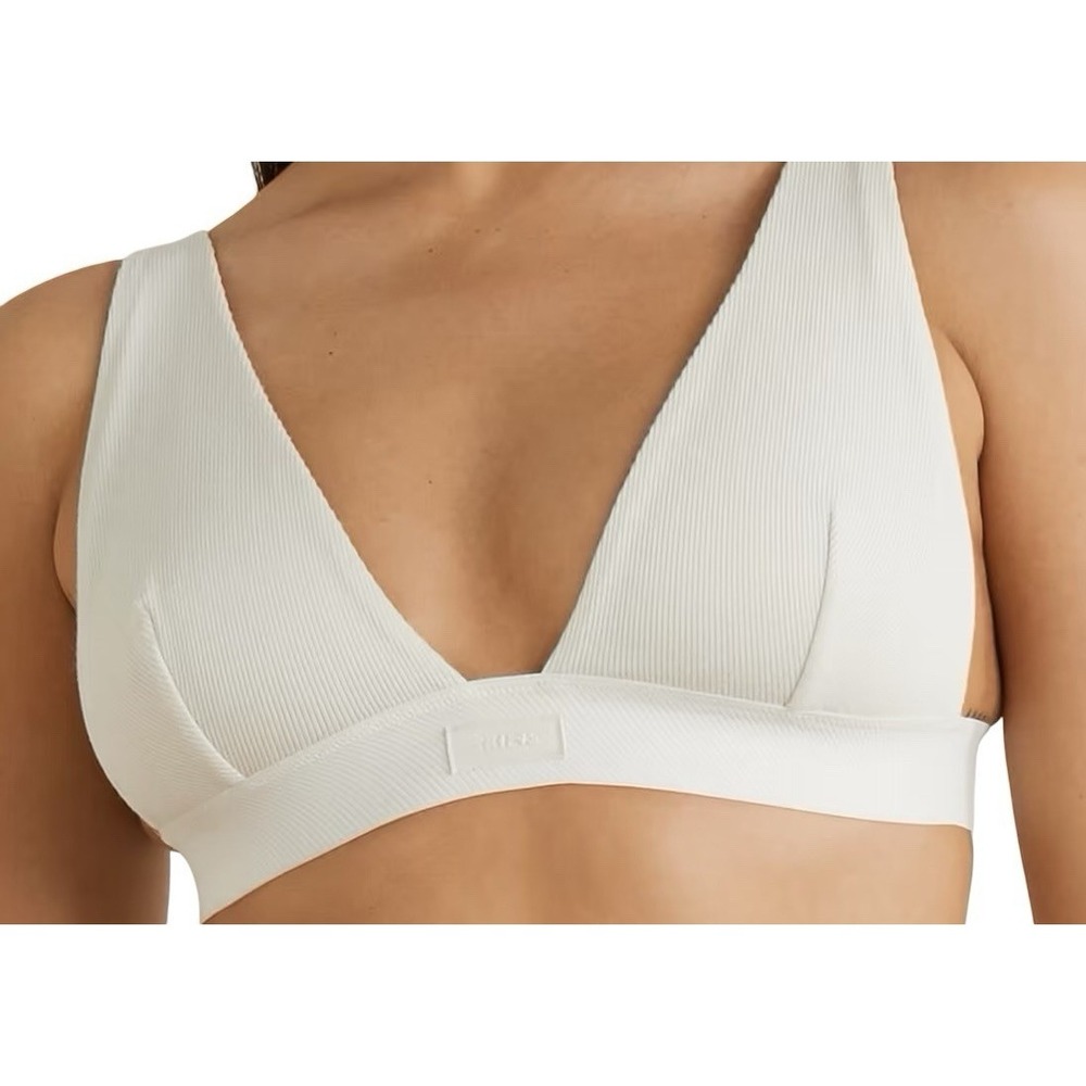 SKIMS Ribbed V-Neck Bralette in Off-White/Cream